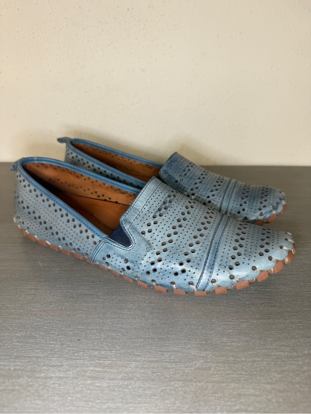 Spring Step Fredia Blue Perforated Leather shoes Flats Loafers Size 41 , US 10